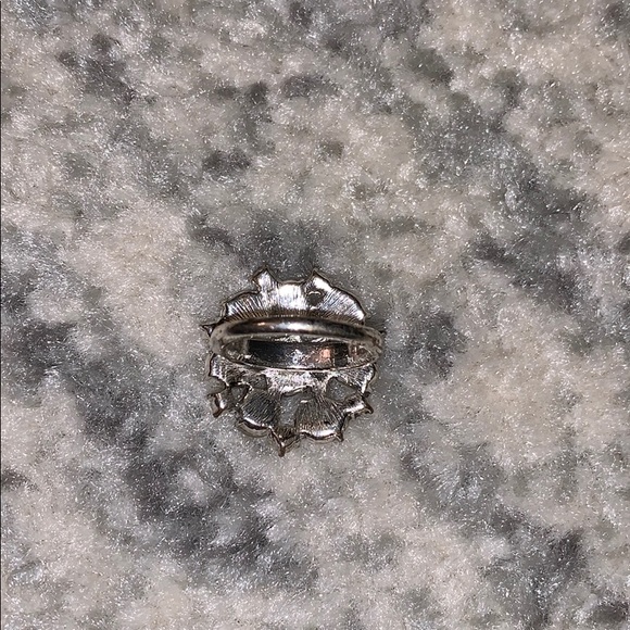 Fashion Ring - Picture 2 of 2